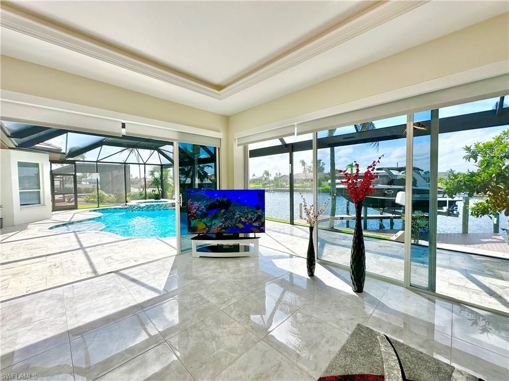 Glass Ceilings, Interior, Pool, Sun Room, Water