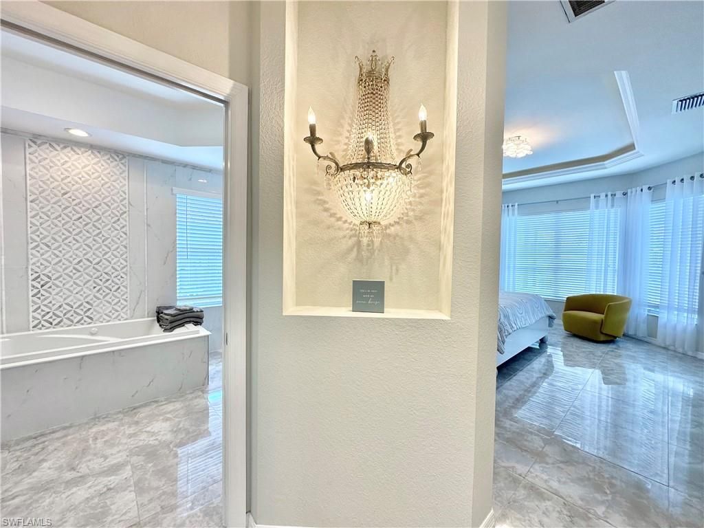Bathroom, Interior, Marble, Recessed Lighting