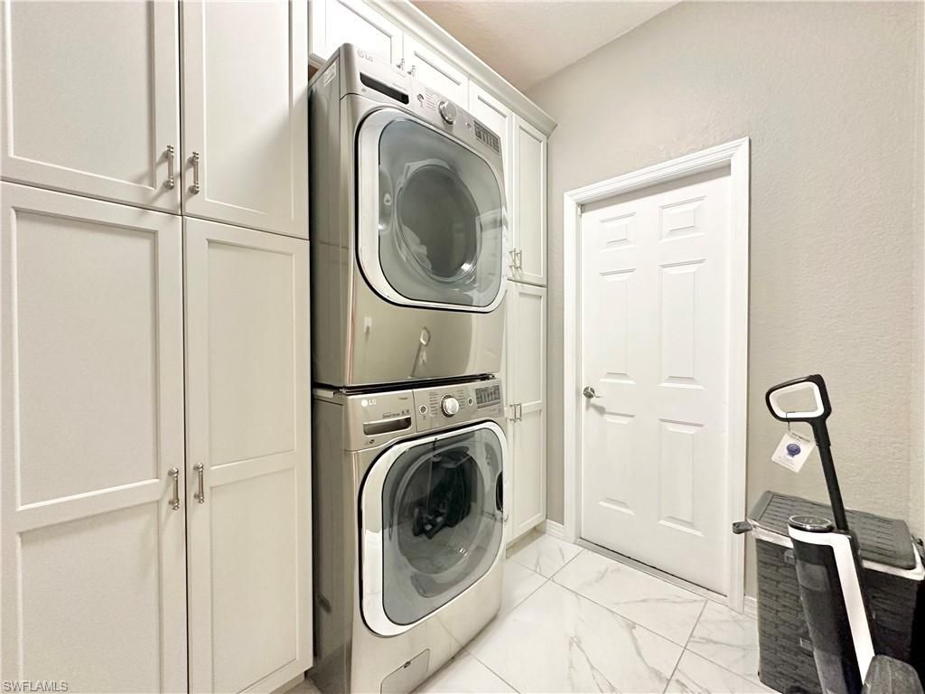 Interior, Marble, Utility Closets, Washer
