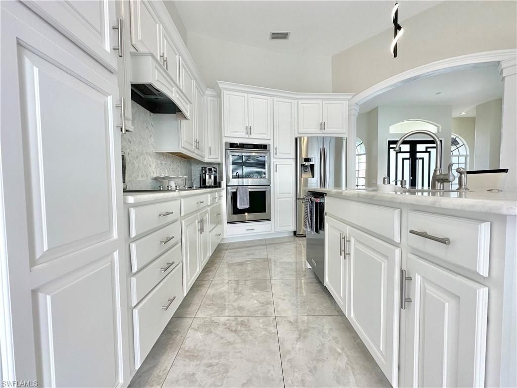 Interior, Kitchen, Stainless Steel Appliances