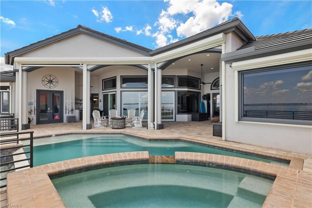 Exterior, Pool, Water