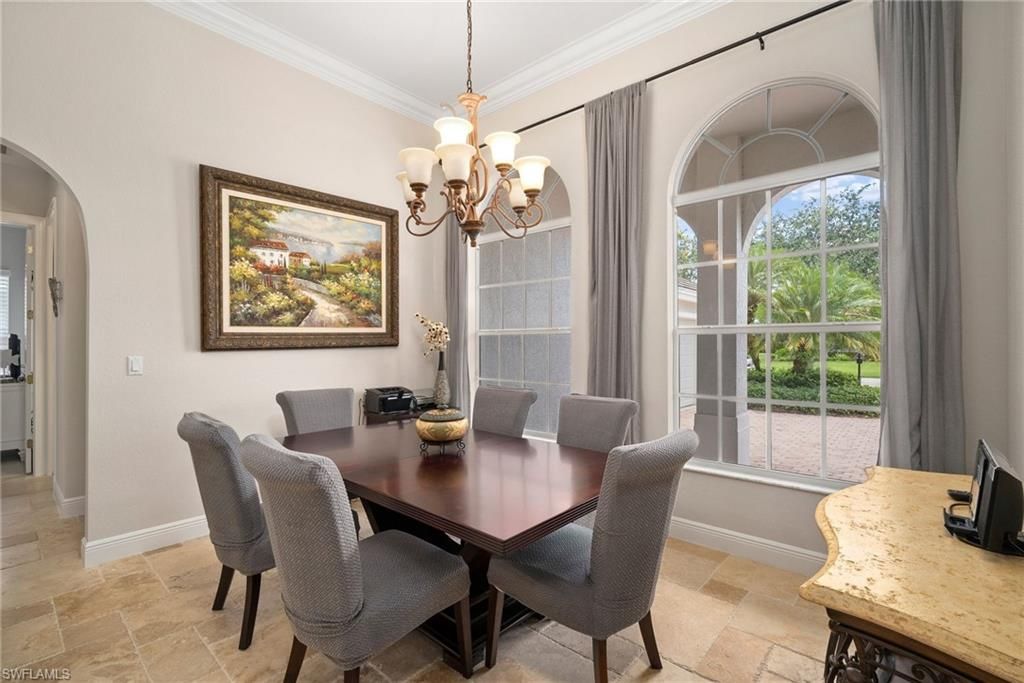 Chandelier, Dining room, Interior
