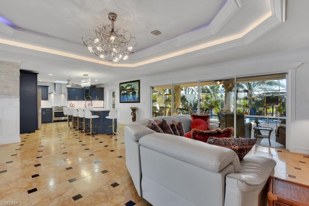 Chandelier, Interior, Kitchen, Living room, Pendant Lights, Recessed Lighting