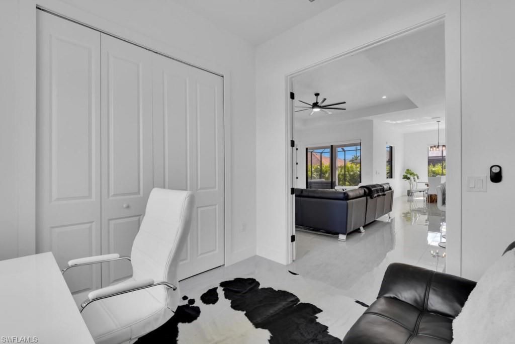 Interior, Living room, Pendant Lights, Recessed Lighting