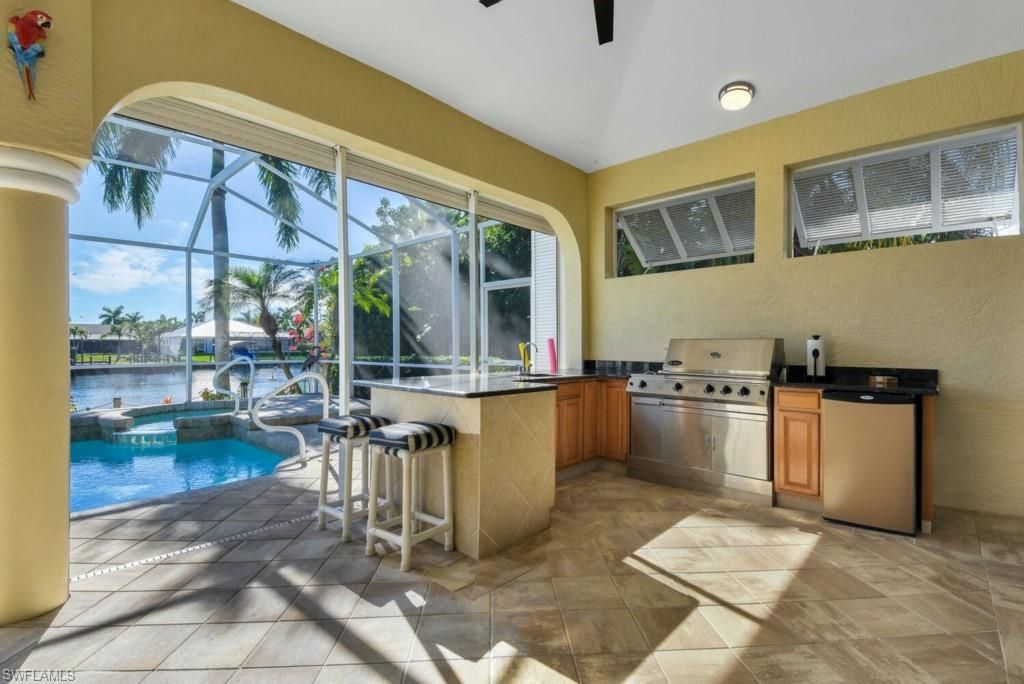 Interior, Pool, Sun Room, Water