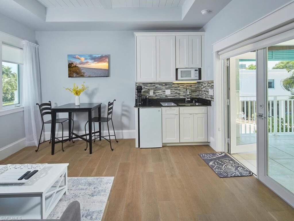 Dining room, Interior, Kitchen, Wood Texture Flooring