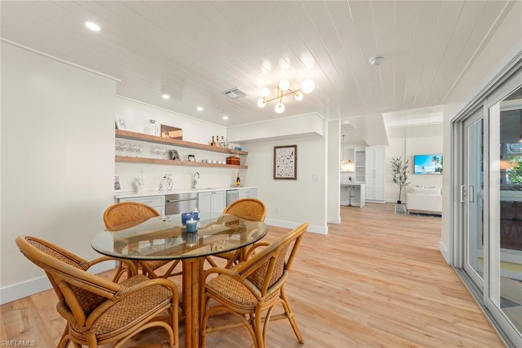 Dining room, Interior, Recessed Lighting, Wood Texture Flooring