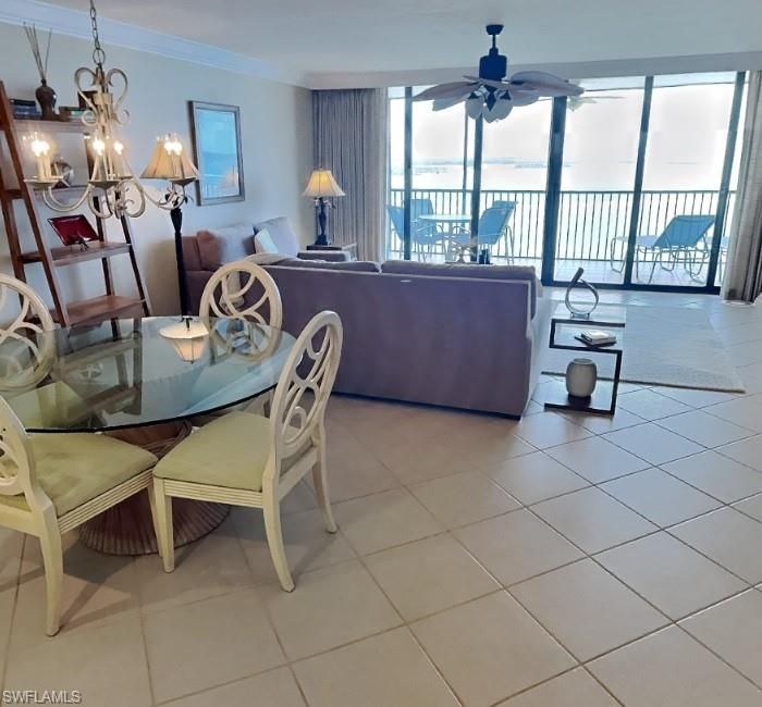 Chandelier, Dining room, Interior, Living room, Water