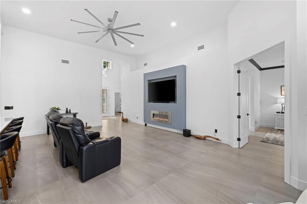 Fireplace, Interior, Living room, Pendant Lights, Recessed Lighting, Wood Texture Flooring