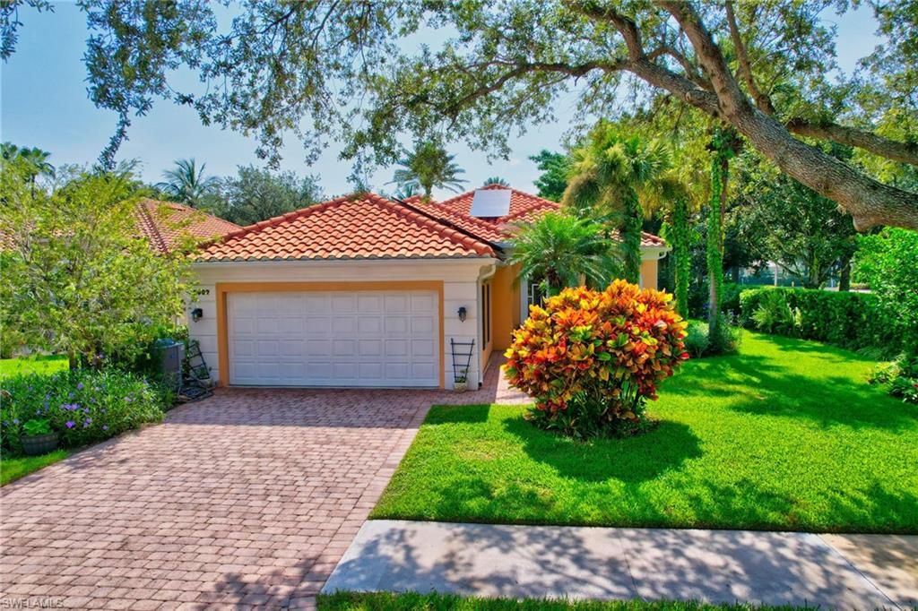 Backyard, Detached Garage, Exterior