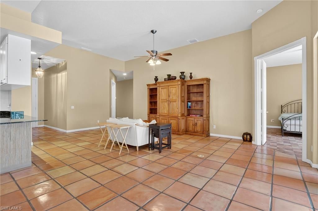 Dining room, Interior, Recessed Lighting