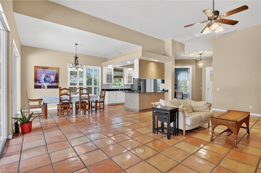 Chandelier, Dining room, Interior, Kitchen, Living room, Pendant Lights, Recessed Lighting