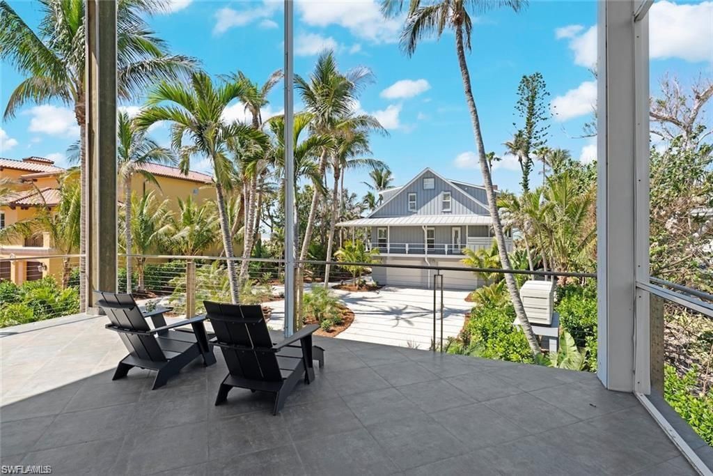 Exterior, Sun Room