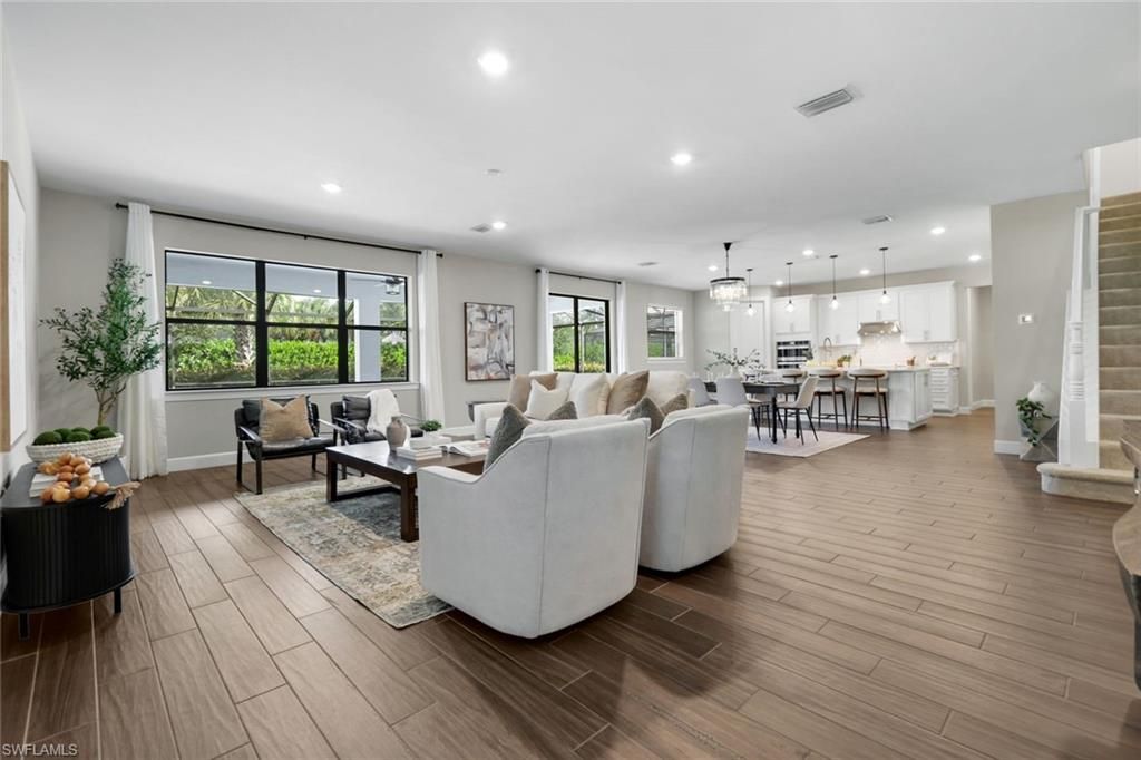 Dining room, Interior, Kitchen, Living room, Pendant Lights, Recessed Lighting, Wood Texture Flooring
