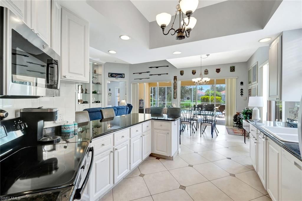 Chandelier, Dining room, Interior, Kitchen, Recessed Lighting