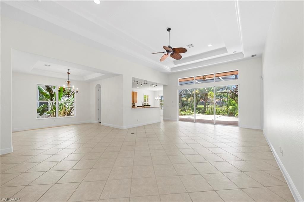Empty room, Interior, Recessed Lighting