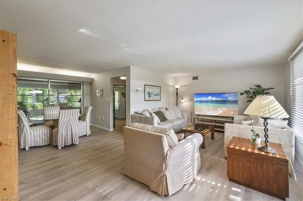 Dining room, Interior, Living room, Wood Texture Flooring