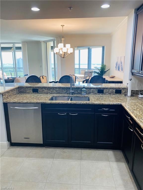 Chandelier, Dining room, Interior, Kitchen, Recessed Lighting