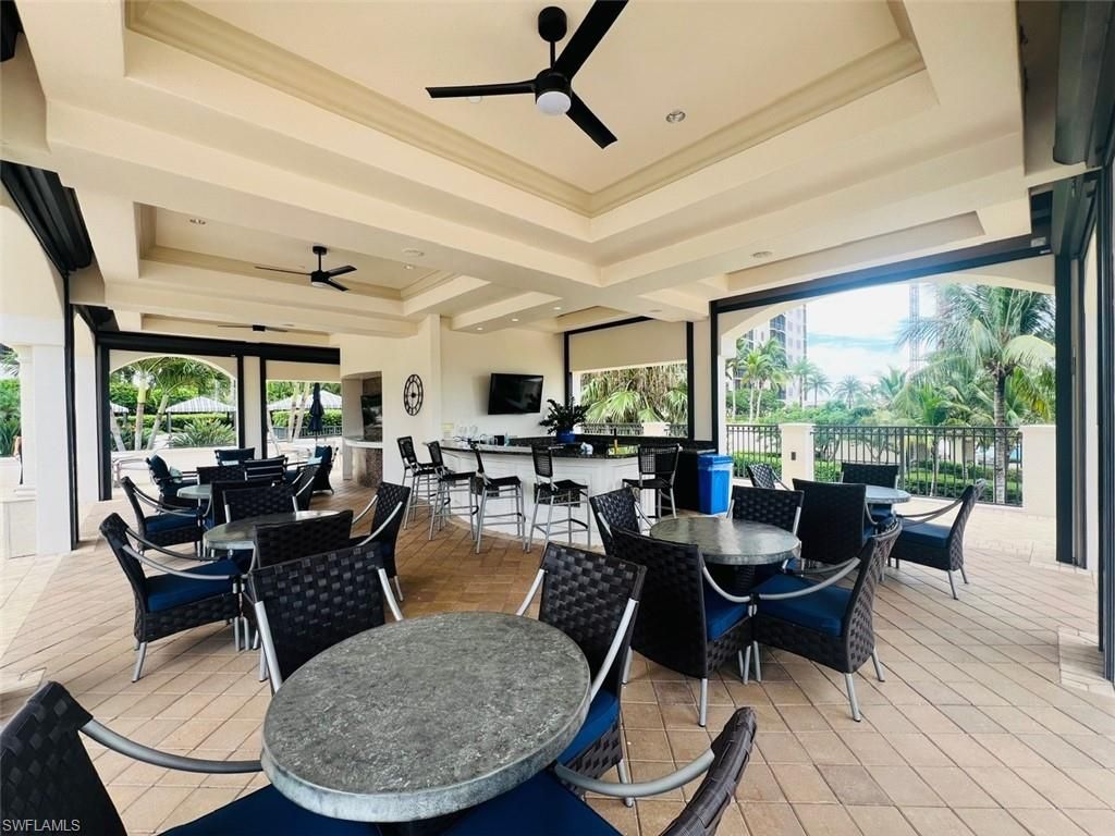 Dining room, Interior, Recessed Lighting