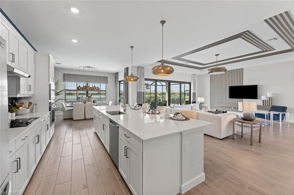 Dining room, Interior, Kitchen, Living room, Pendant Lights, Recessed Lighting, Wood Texture Flooring