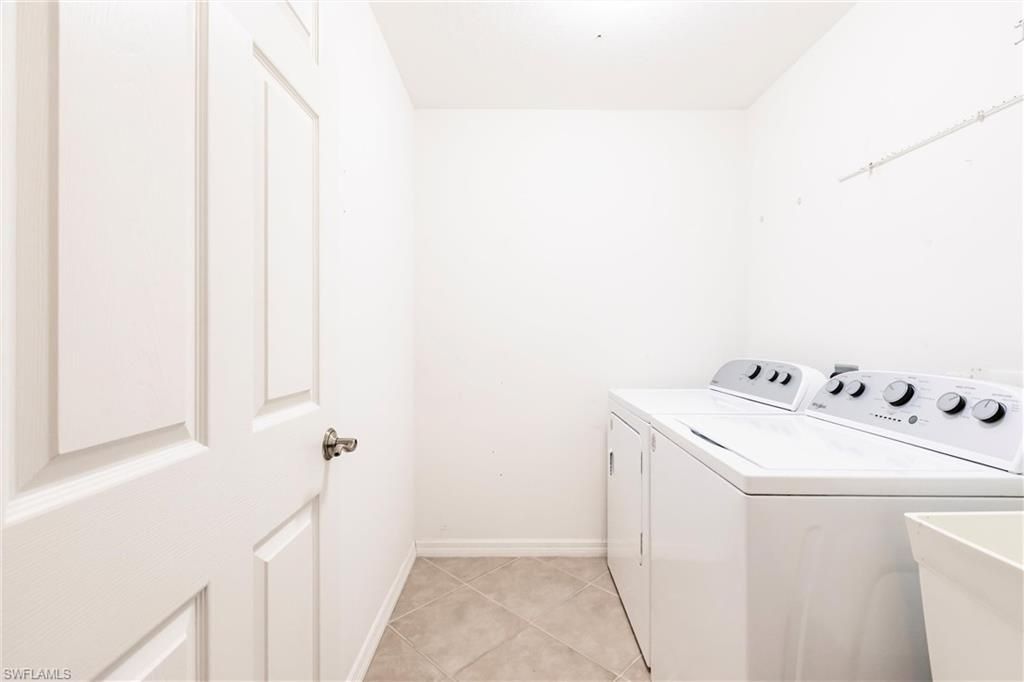 Interior, Washer