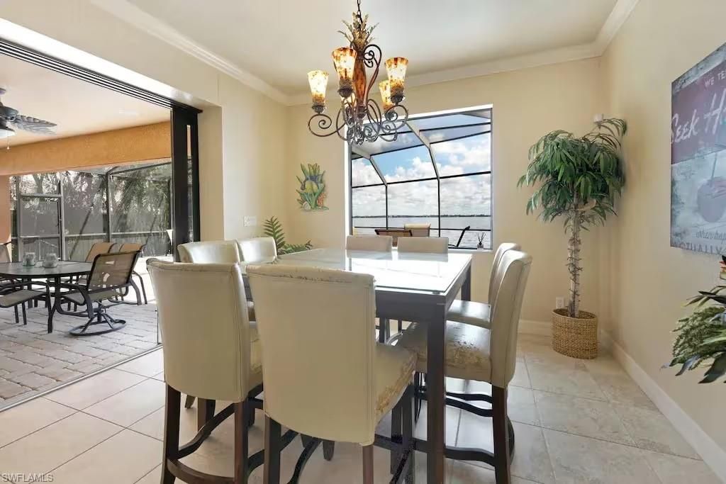 Chandelier, Dining room, Interior, Sun Room, Water
