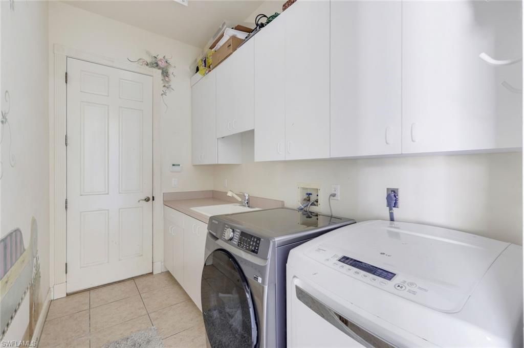 Interior, Washer