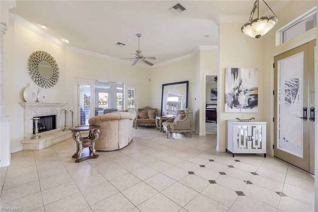Fireplace, Interior, Living room, Pendant Lights, Recessed Lighting