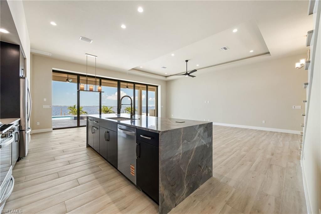 Interior, Kitchen, Pendant Lights, Recessed Lighting, Water, Wood Texture Flooring