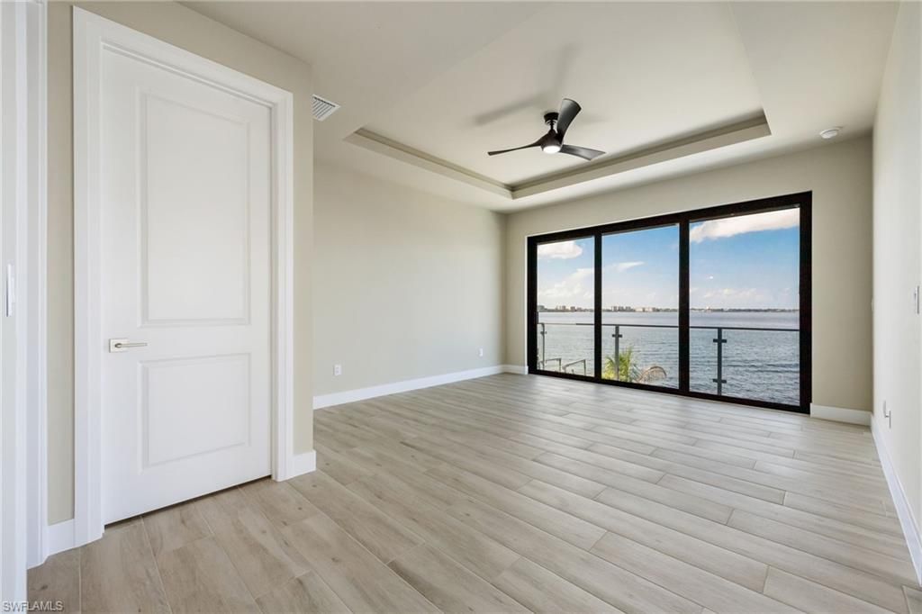 Empty room, Interior, Water, Wood Texture Flooring