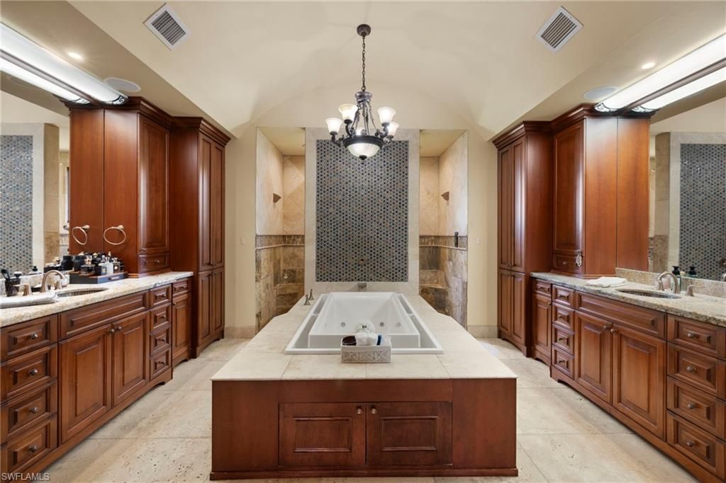 Bathroom, Chandelier, Interior, Pendant Lights, Recessed Lighting