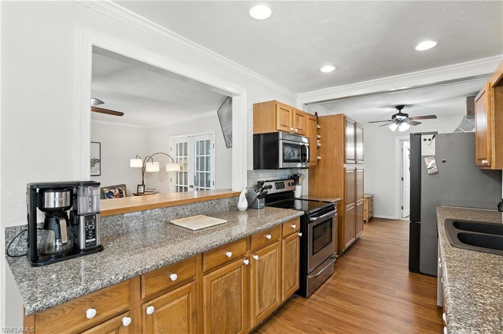 Interior, Kitchen, Recessed Lighting, Wood Texture Flooring