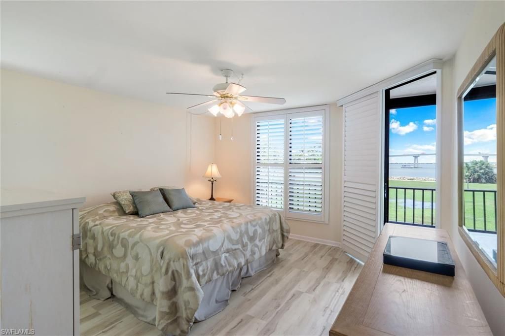Bedroom, Interior, Water, Wood Texture Flooring