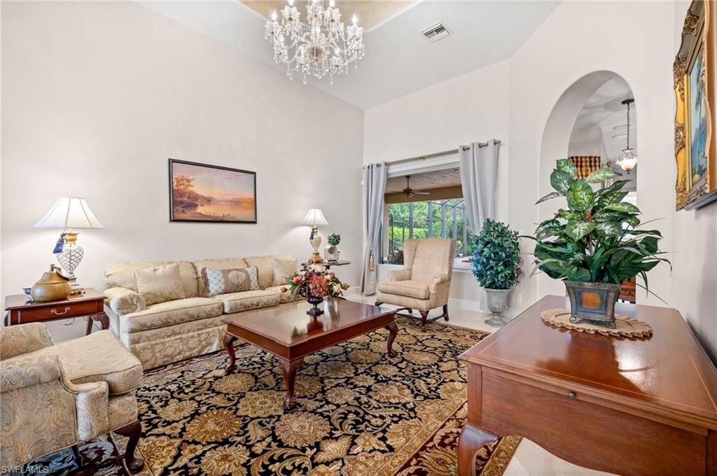 Chandelier, Interior, Living room