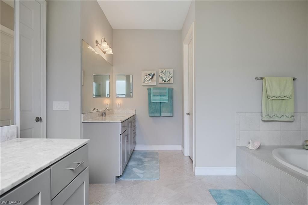 Bathroom, Dual Sink Vanities, Interior