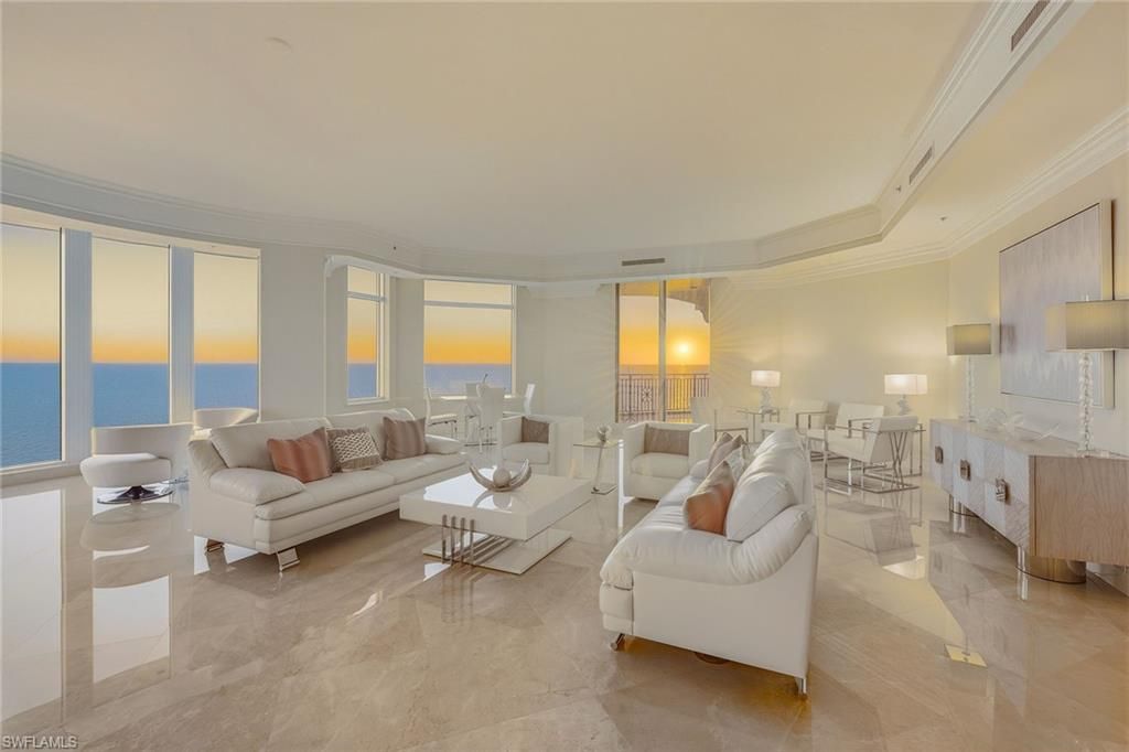 Interior, Living room, Water