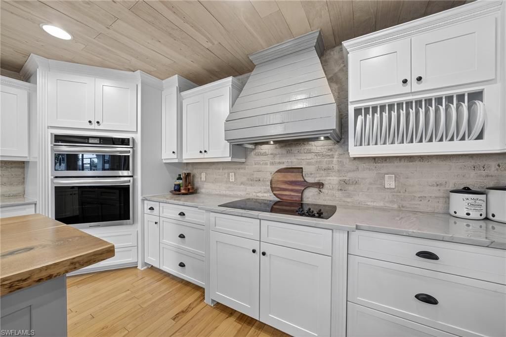 Interior, Kitchen, Recessed Lighting, Wooden Ceilings, Wood Texture Flooring