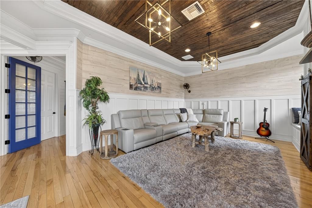 Interior, Living room, Pendant Lights, Recessed Lighting, Wooden Ceilings, Wood Texture Flooring, Wooden Walls