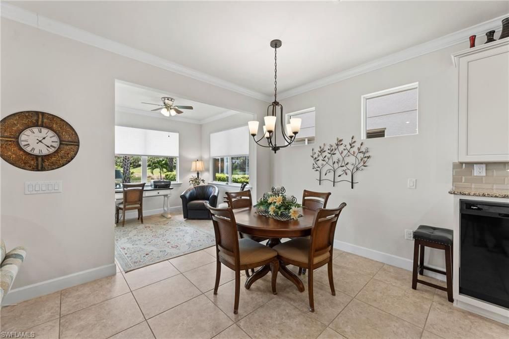 Chandelier, Dining room, Interior, Pendant Lights
