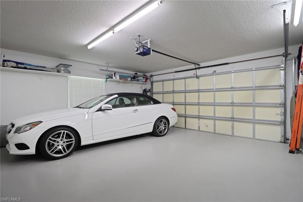 Garage, Interior