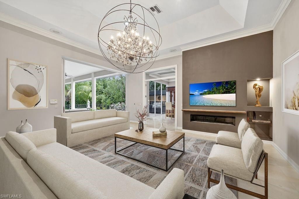 Chandelier, Fireplace, Interior, Living room