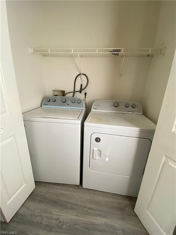 Interior, Utility Closets, Washer, Wood Texture Flooring