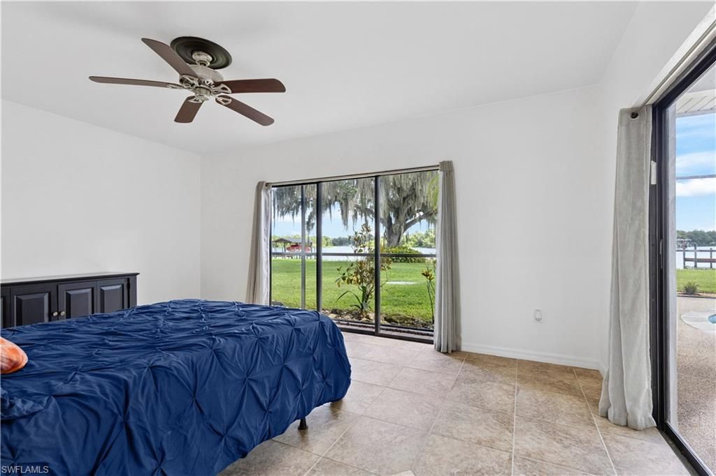 Bedroom, Interior, Water