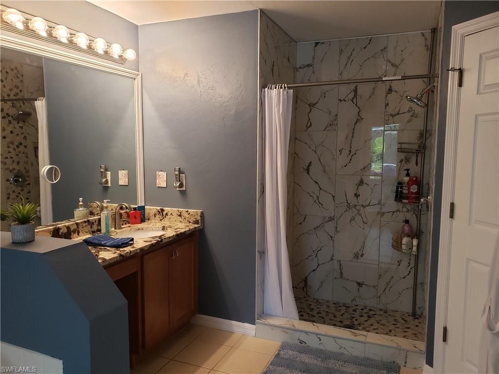 Bathroom, Interior, Marble Walls