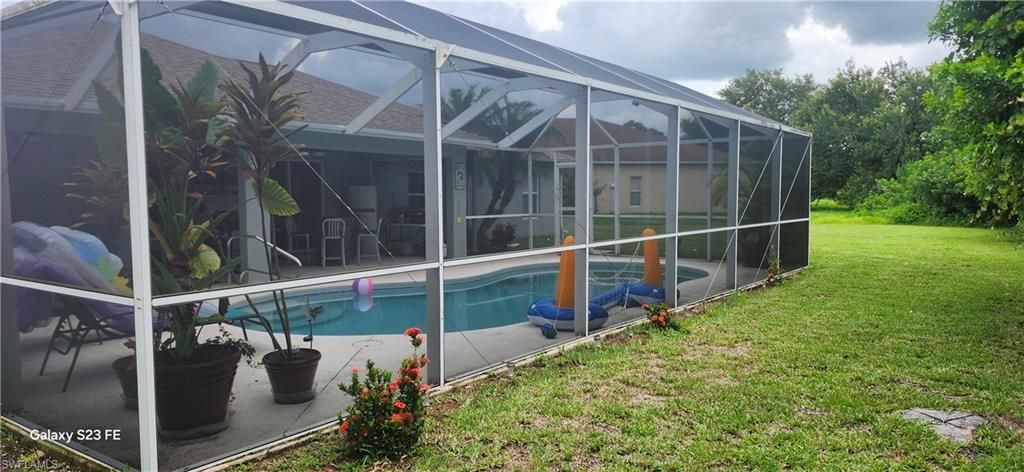 Backyard, Exterior