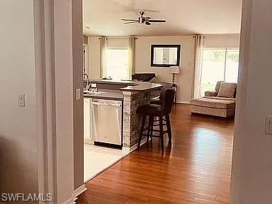 Interior, Recessed Lighting, Wood Texture Flooring
