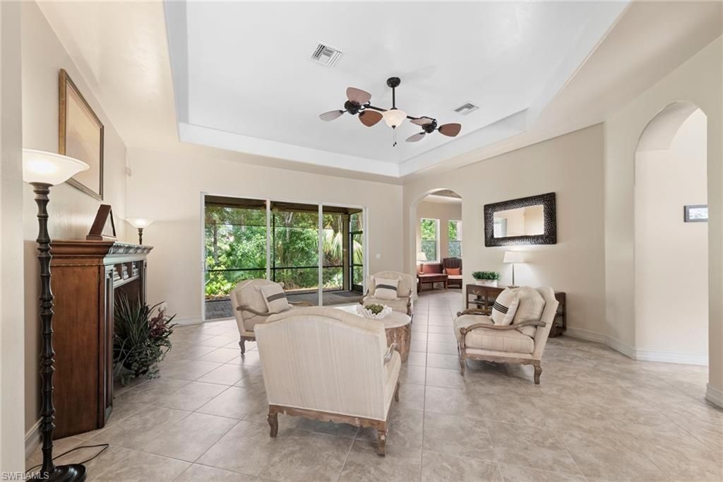 Interior, Living room, Pendant Lights