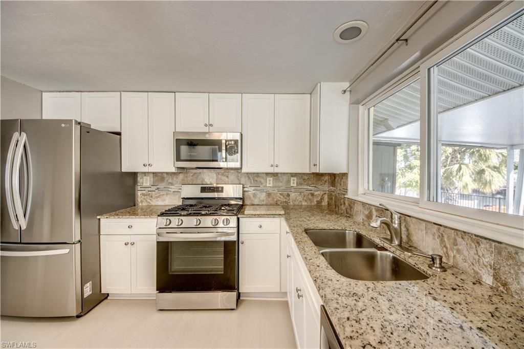 Interior, Kitchen, Stainless Steel Appliances