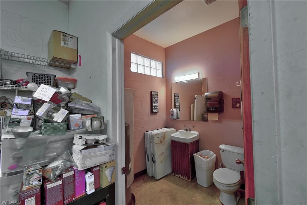 Interior, Washer