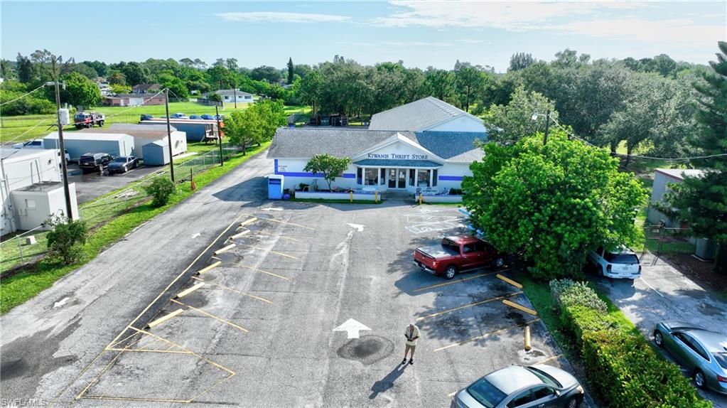 Exterior, Drone